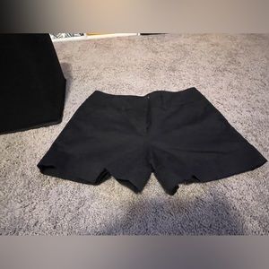 7th avenue cuffed shorts size 6 black